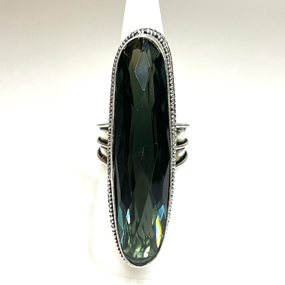 Large Iolite Elongated Faceted Cut Ring in 925 Silver Setting - Picture 6 of 16